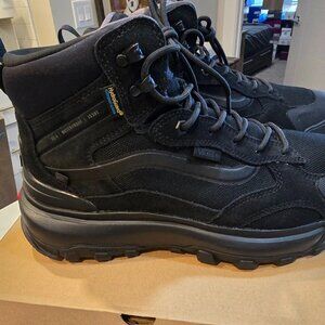 Vans MTE Crestline Waterproof Black Hiking Boots Shoes Men's Size 12 NEW